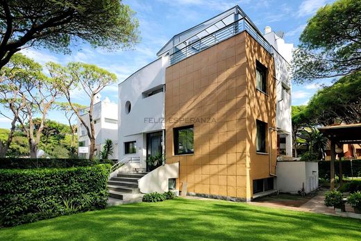 Villa in Gavà, Province of Barcelona