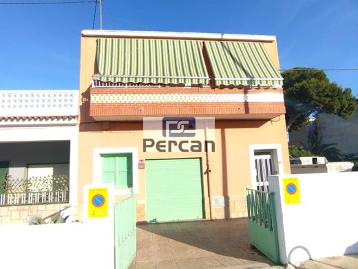Villa in El Campello, Alicante