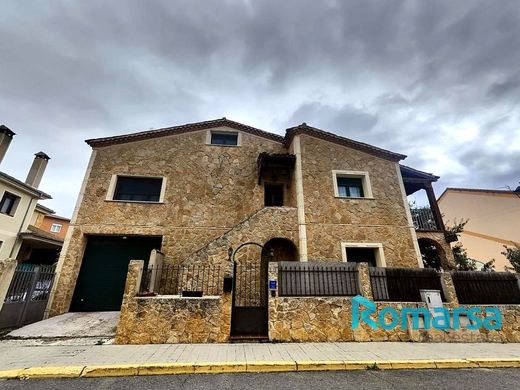 Villa in Palazuelos de Eresma, Provincia de Segovia