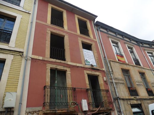 Edificio en Oviedo, Asturias