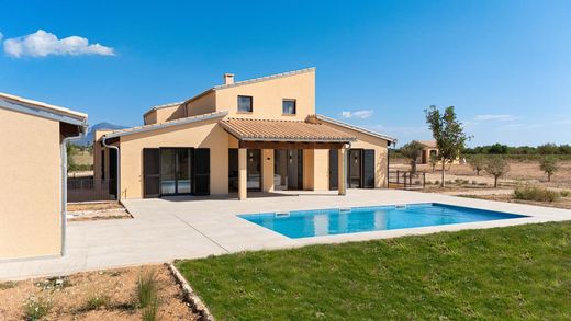 Villa in Santa Maria del Camí, Province of Balearic Islands