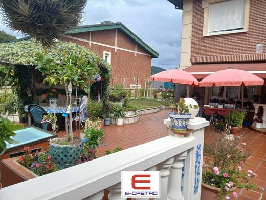 Casa di lusso a Castro-Urdiales, Provincia de Cantabria