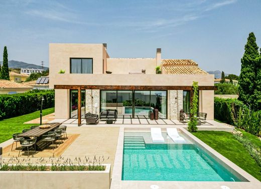 Villa in Benahavís, Malaga