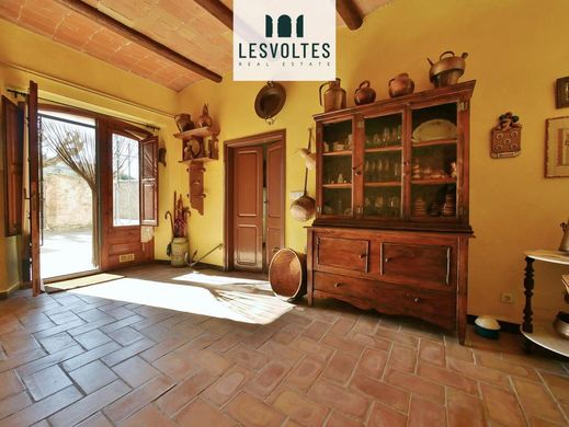 Villa in Ullastret, Province of Girona