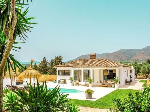 Villa in Estepona, Malaga