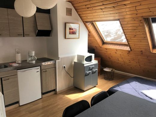 Wohnkomplexe in Pas de la Casa, Encamp