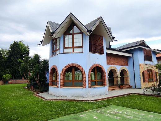 Villa à Mahoño, Province de Cantabrie