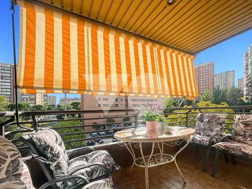 Apartment / Etagenwohnung in Madrid, Provinz Madrid