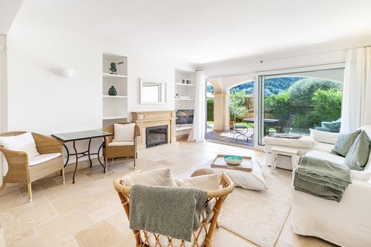 Apartment / Etagenwohnung in Port d'Andratx, Balearen Inseln