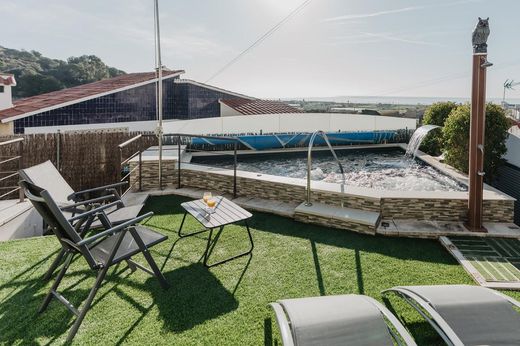 Villa a Pineda de Mar, Província de Barcelona