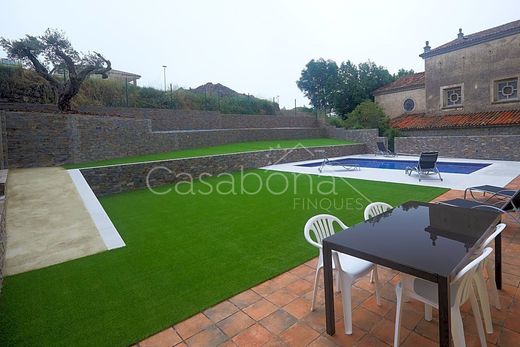 타운 하우스 / Santa Maria de Corcó, Província de Barcelona