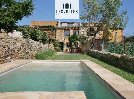 Villa in La Bisbal d'Empordà, Province of Girona