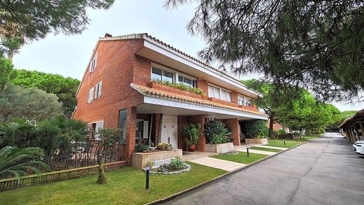 Villa in Gavà, Province of Barcelona