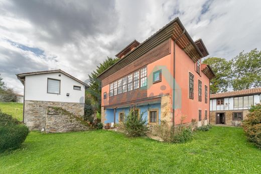 빌라 / La Arquera, Province of Asturias