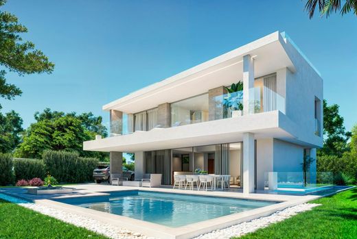 Villa in Estepona, Malaga