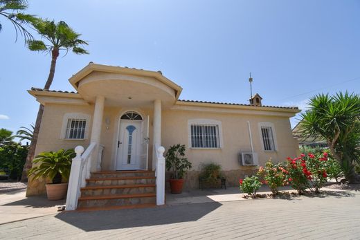 Villa in Oasis (La Marina), Alicante