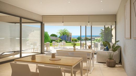 Apartment / Etagenwohnung in Estepona, Málaga