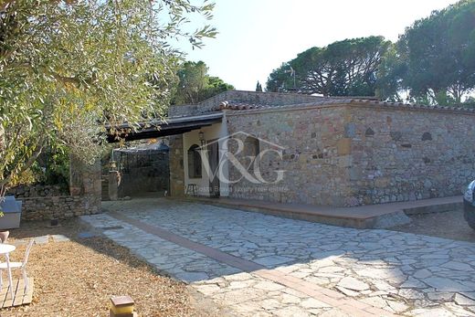 Köy evi Llafranc, Província de Girona