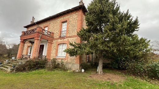 Villa en Navas de Ríofrío, Provincia de Segovia