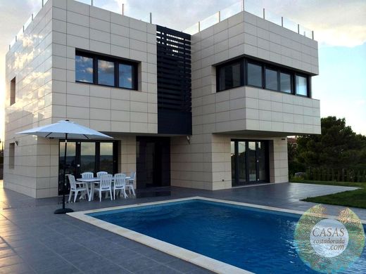 Villa in l'Ametlla de Mar, Province of Tarragona