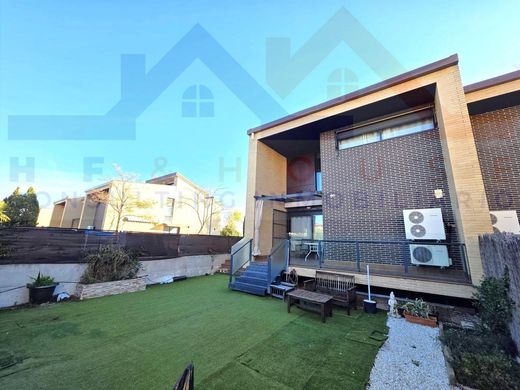 Villa in Navalcarnero, Provincia de Madrid