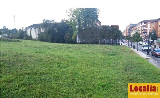 Land in Oviedo, Province of Asturias