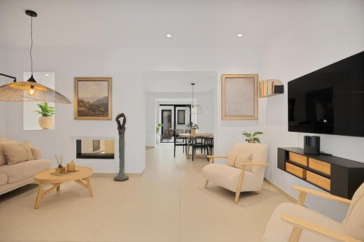 Apartment / Etagenwohnung in Marbella, Málaga