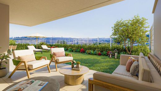 Apartment / Etagenwohnung in Estepona, Málaga