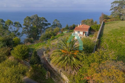 Villa a Tereñes, Asturie