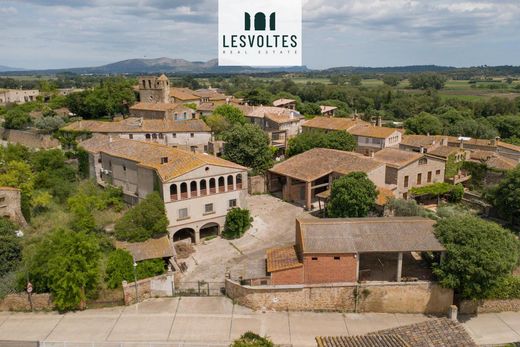 Villa in Matajudaica, Province of Girona