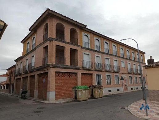 Edificio en Malpica, Provincia de Toledo