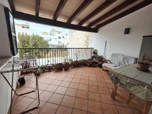 Apartment / Etagenwohnung in Ciutadella, Balearen Inseln
