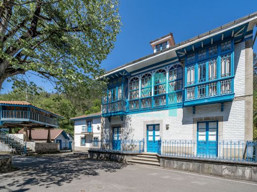 Villa en Soto del Barco, Asturias
