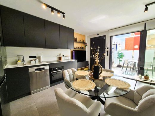 Villa in Guardamar del Segura, Alicante