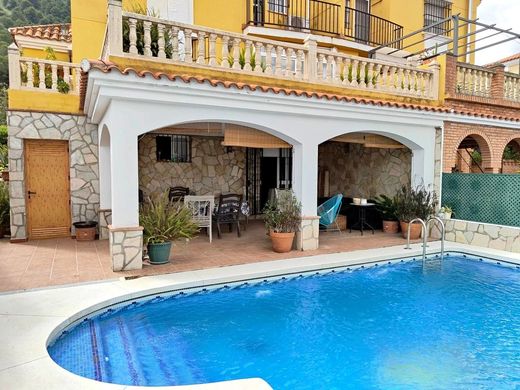 Mehrfamilienhaus in Alhaurín de la Torre, Málaga