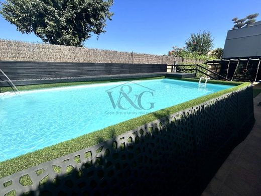 Willa w la Bisbal d'Empordà, Província de Girona