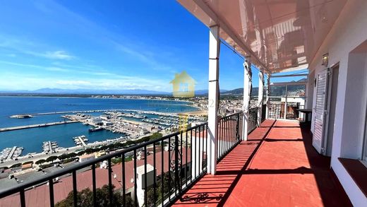 Apartment in Roses, Province of Girona