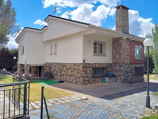 Villa in Boalo, Province of Madrid