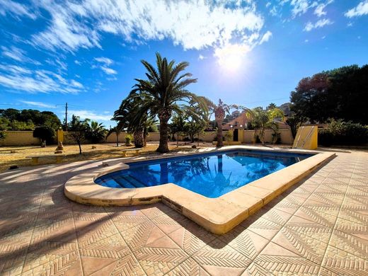 Villa in Mutxamel, Alicante