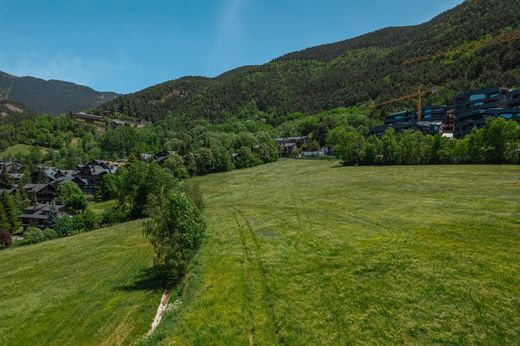 Land in Ordino
