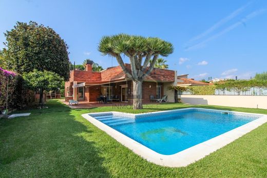 Villa in Sant Vicenç de Montalt, Provinz Barcelona