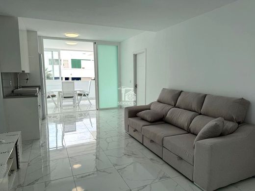 Apartment / Etagenwohnung in Arona, Provinz Santa Cruz de Tenerife
