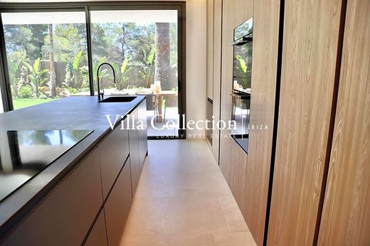 Villa in Santa Eulària des Riu, Balearen Inseln