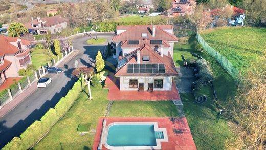 Villa in Oviedo, Province of Asturias