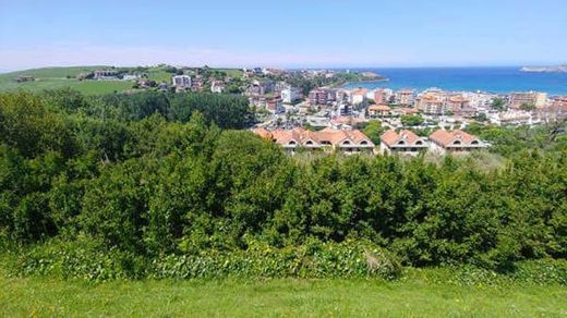 Land in Suances, Province of Cantabria