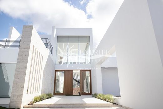 Villa in Adeje, Provinz Santa Cruz de Tenerife