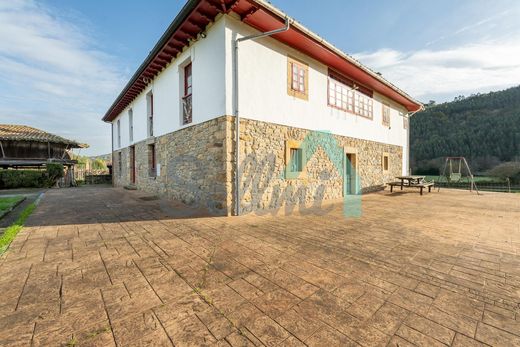 Villa a Brañaverniz, Asturie