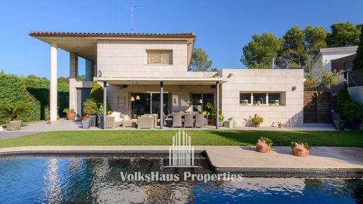 Villa in Sant Cugat, Province of Barcelona