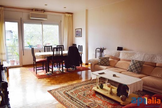 Apartment / Etagenwohnung in Barcelona, Provinz Barcelona