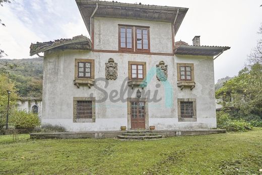 Villa in Anieves, Province of Asturias
